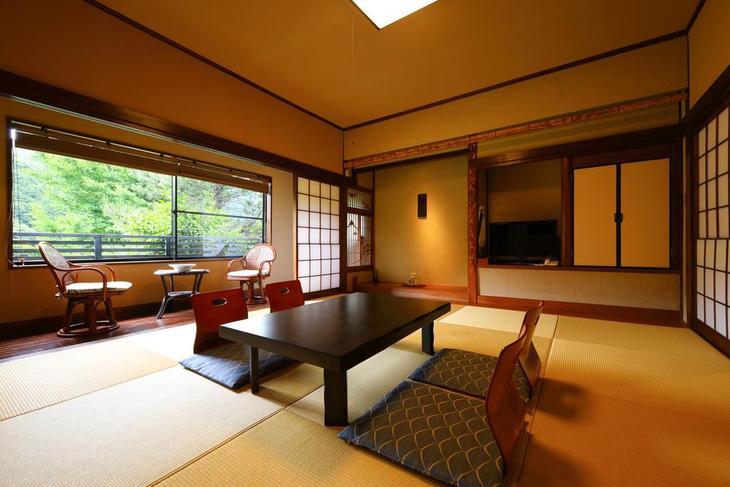 Ryokan Izumoya Yufu Extérieur photo